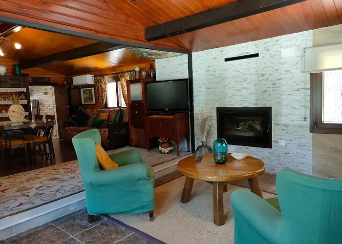 Chalet De Madera Junto Al Jaras Cordoba