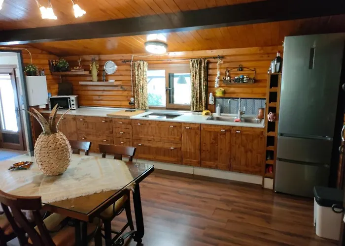 Chalet De Madera Junto Al Jaras Cordoba