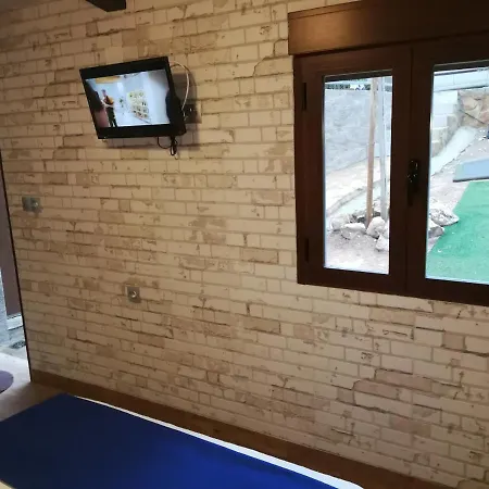 Chalet De Madera Junto Al Jaras Cordoba