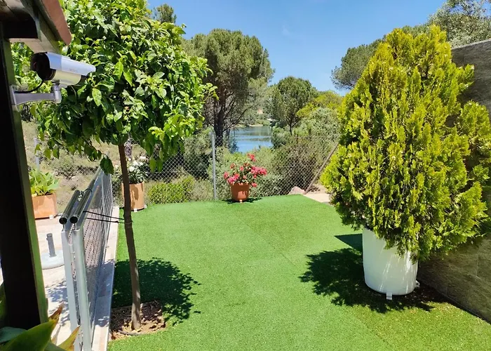 De Madera Junto Al Jaras * Κόρδοβα