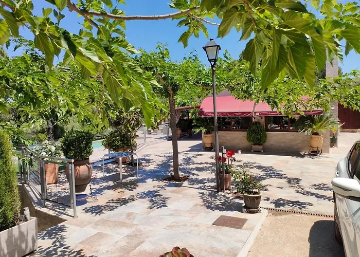 De Madera Junto Al Jaras * Κόρδοβα