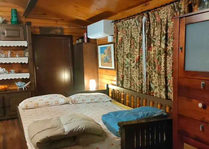 De Madera Junto Al Jaras * קורדובה