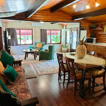 De Madera Junto Al Jaras * Córdoba