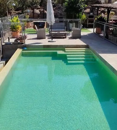 Alpstuga De Madera Junto Al Jaras *