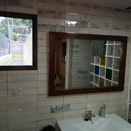 De Madera Junto Al Jaras * Córdoba